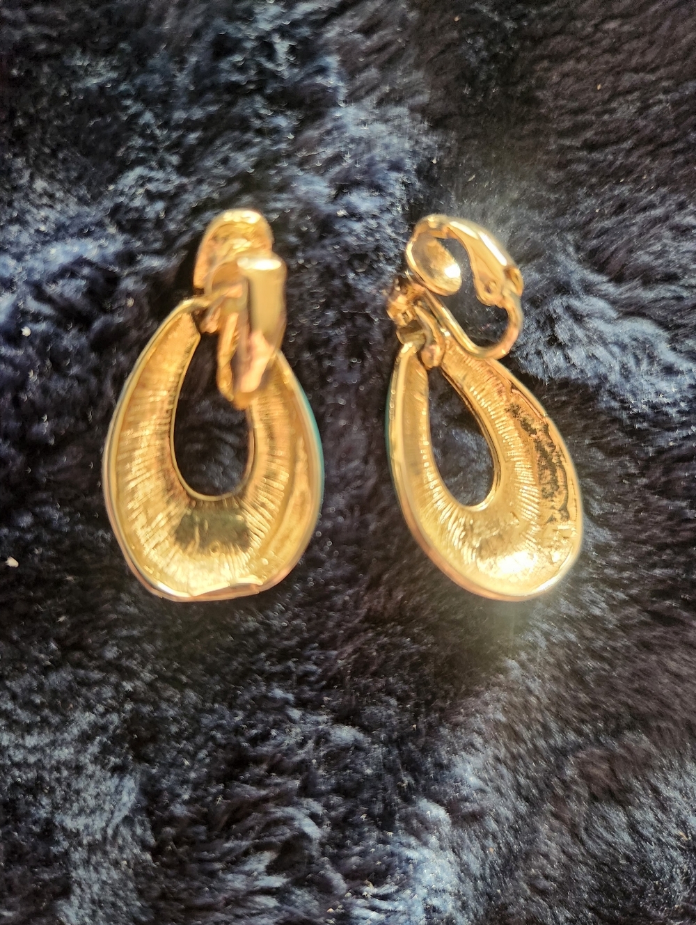 Vintage Gold-Tone Teardrop Hoop Earrings with Turquoise Enamel - Picture 5 of 5